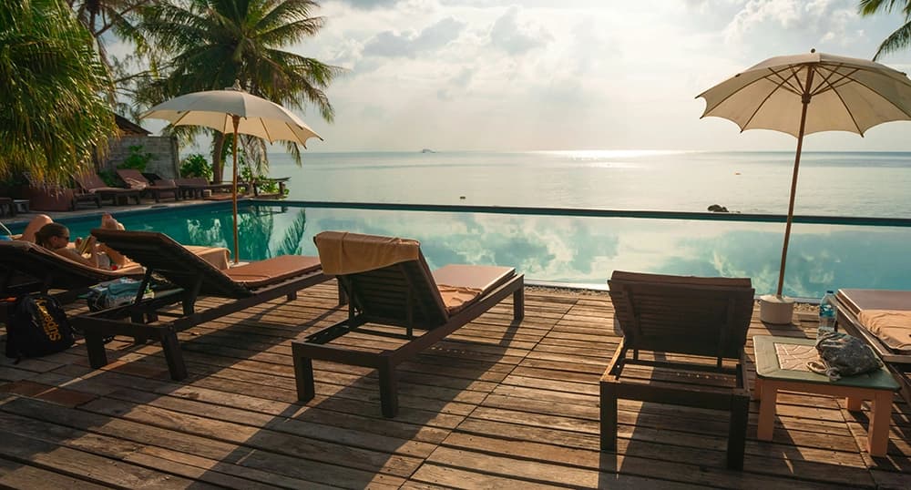 Resort with an infinity pool in Thailand.