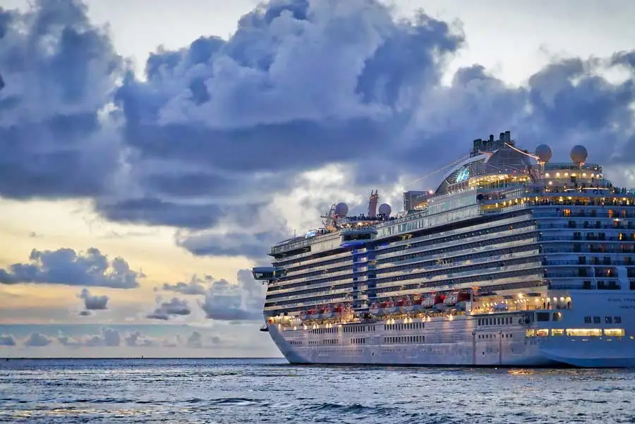 How to Stay Healthy on Your Next Cruise | Seven Corners