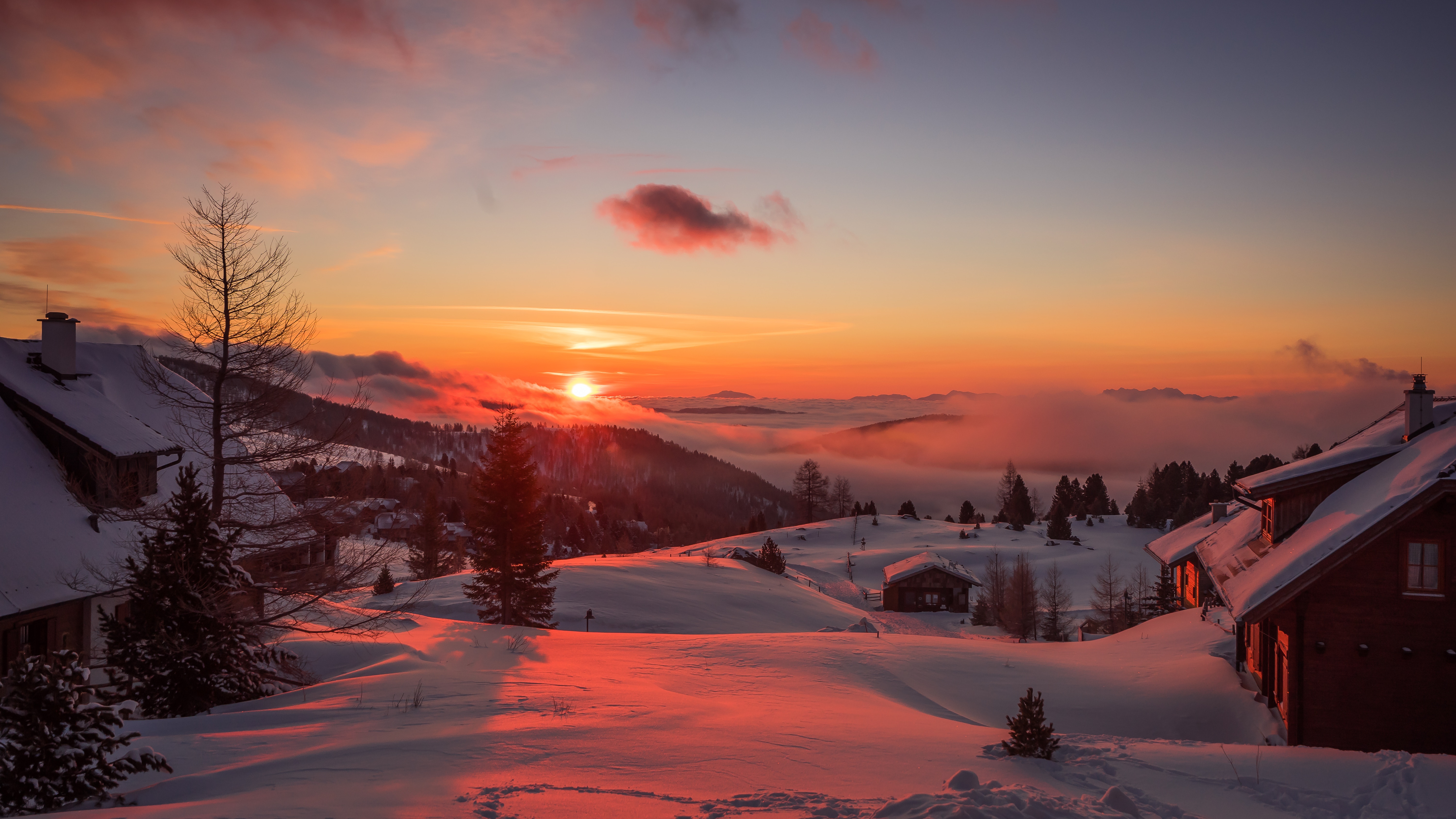 The-sun-set-falls-on-winter-snow